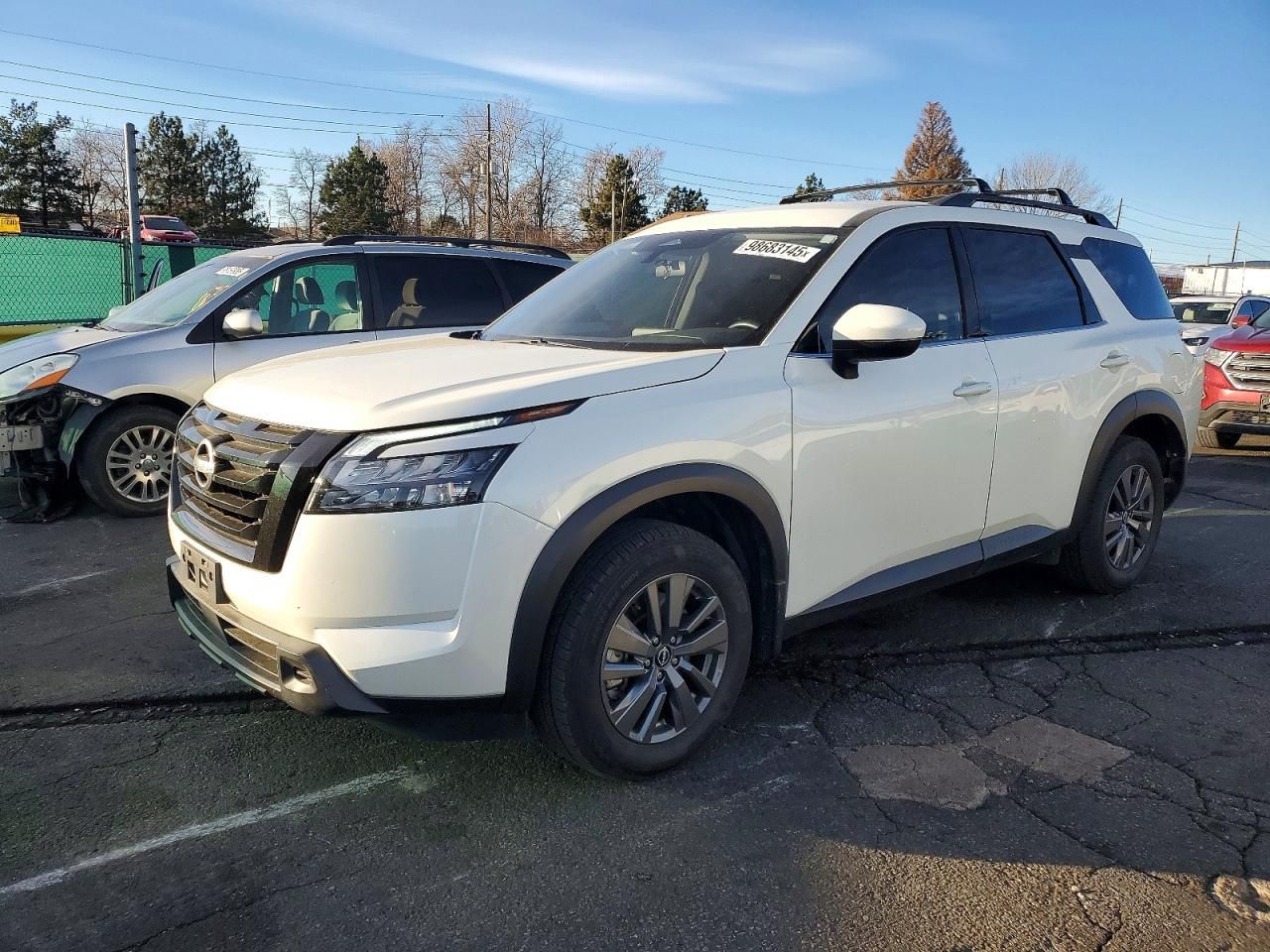 2024 Nissan Pathfinder sv