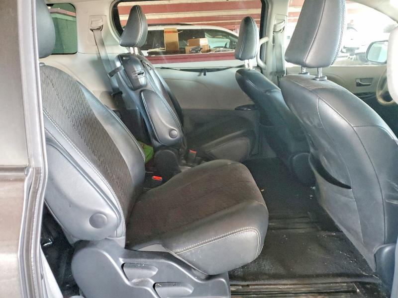 2012 Toyota Sienna Sport