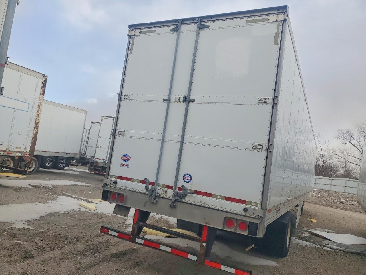 2014 Utility VS2RA DRY Van Trailer