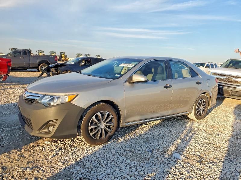 2013 Toyota Camry l