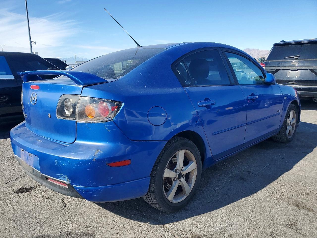 2005 Mazda 3 S