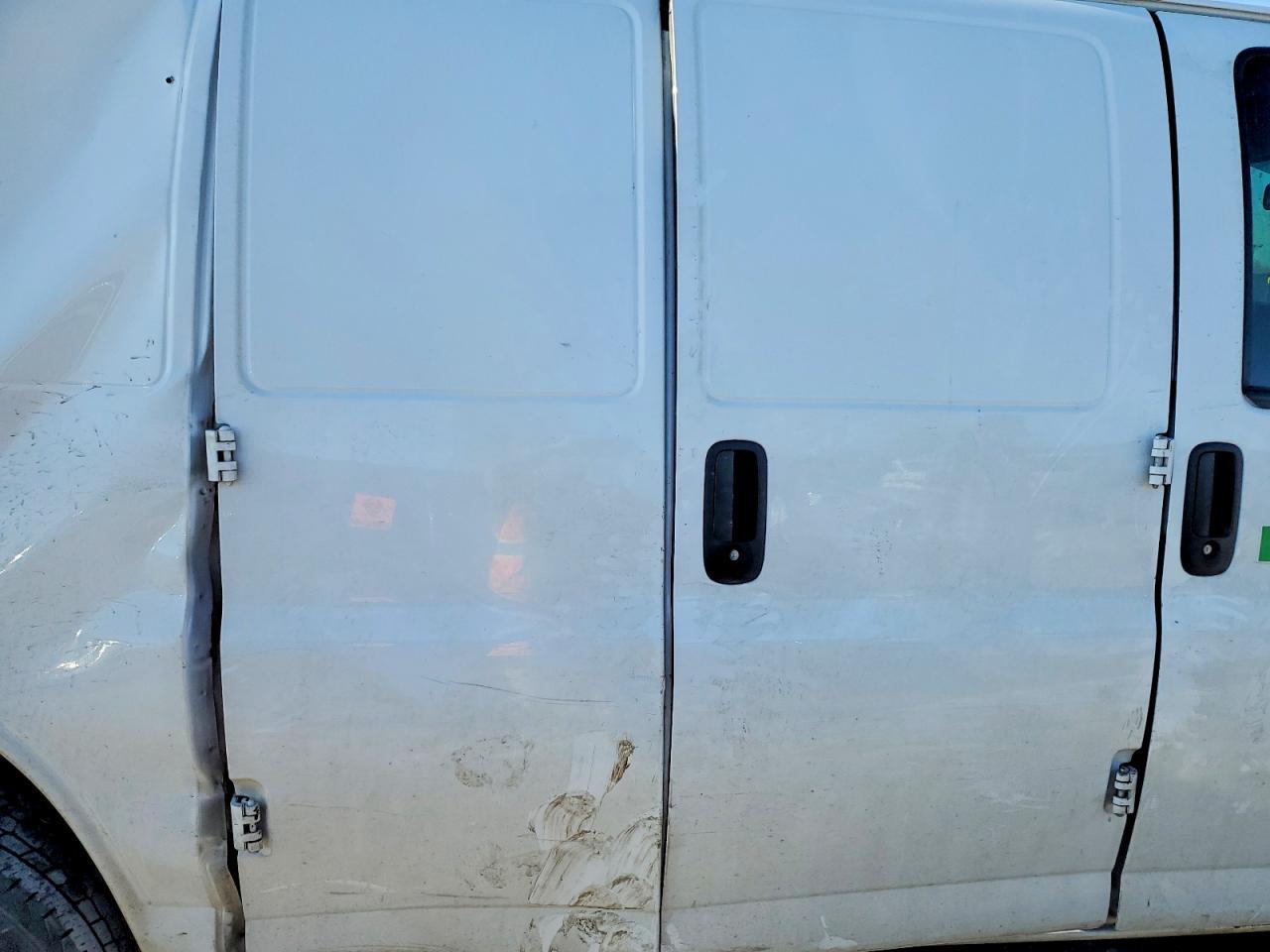 2020 Chevrolet Express 2500 Utility / Service Van