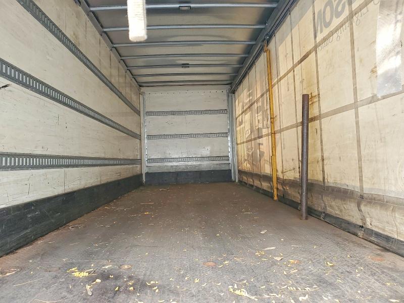2015 Freightliner Business Class M2 BOX Truck