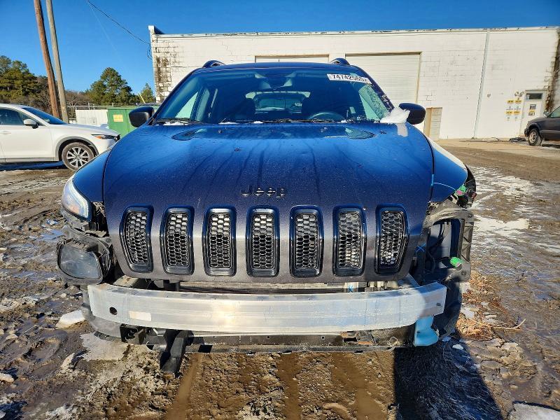 2017 Jeep Cherokee Sport