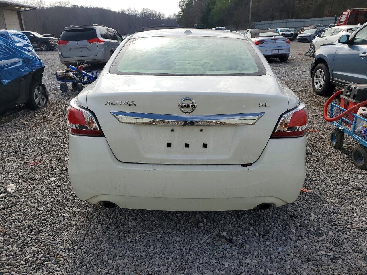 2015 Niss Altima 2.5