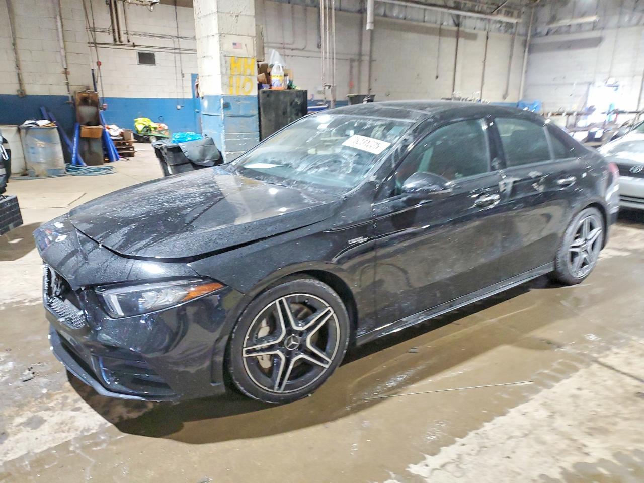 2021 Mercedes-Benz A 35 amg