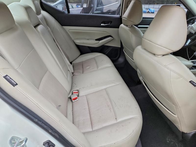 2022 Nissan Altima sl