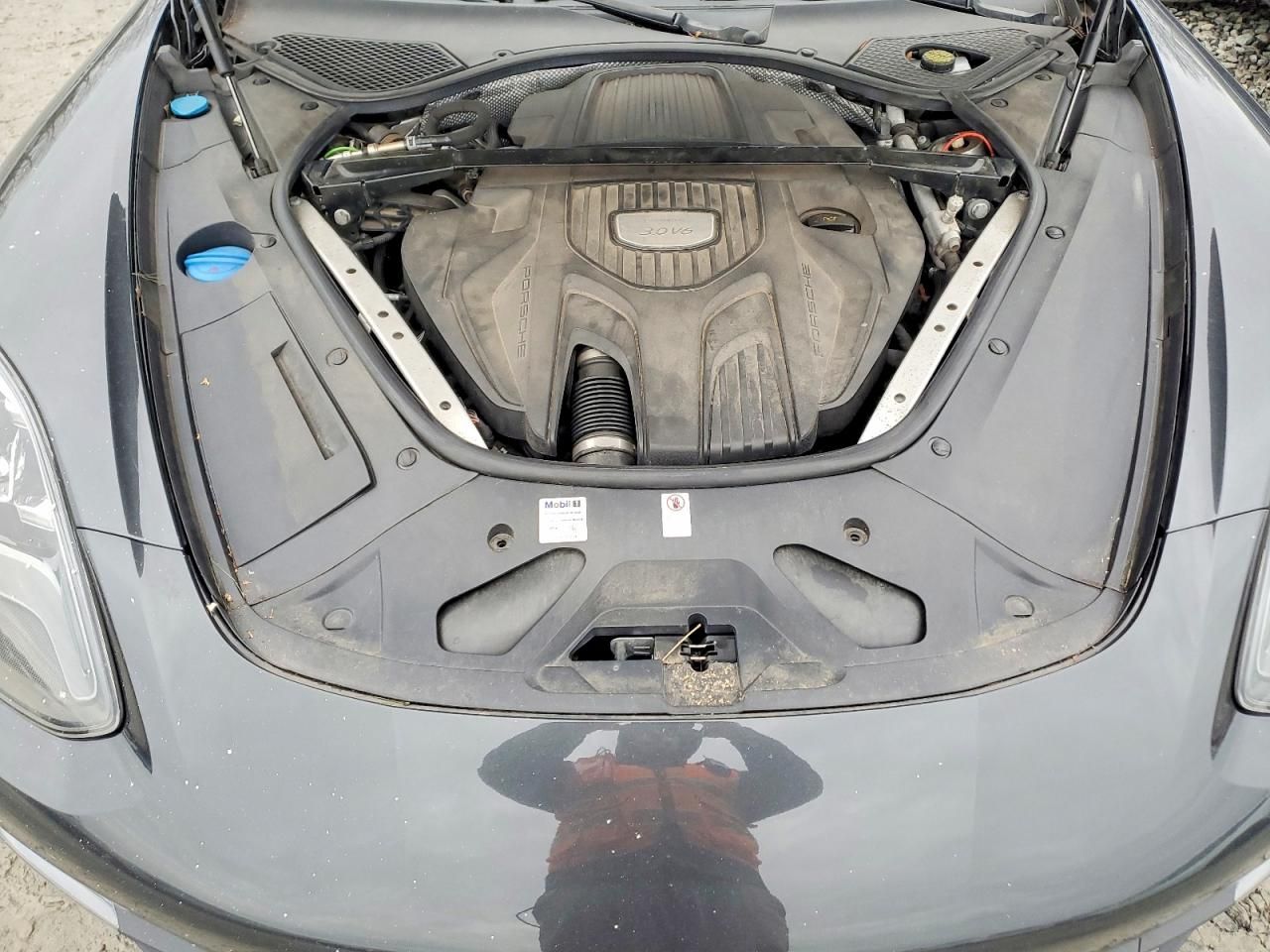 2017 Porsche Panamera 2