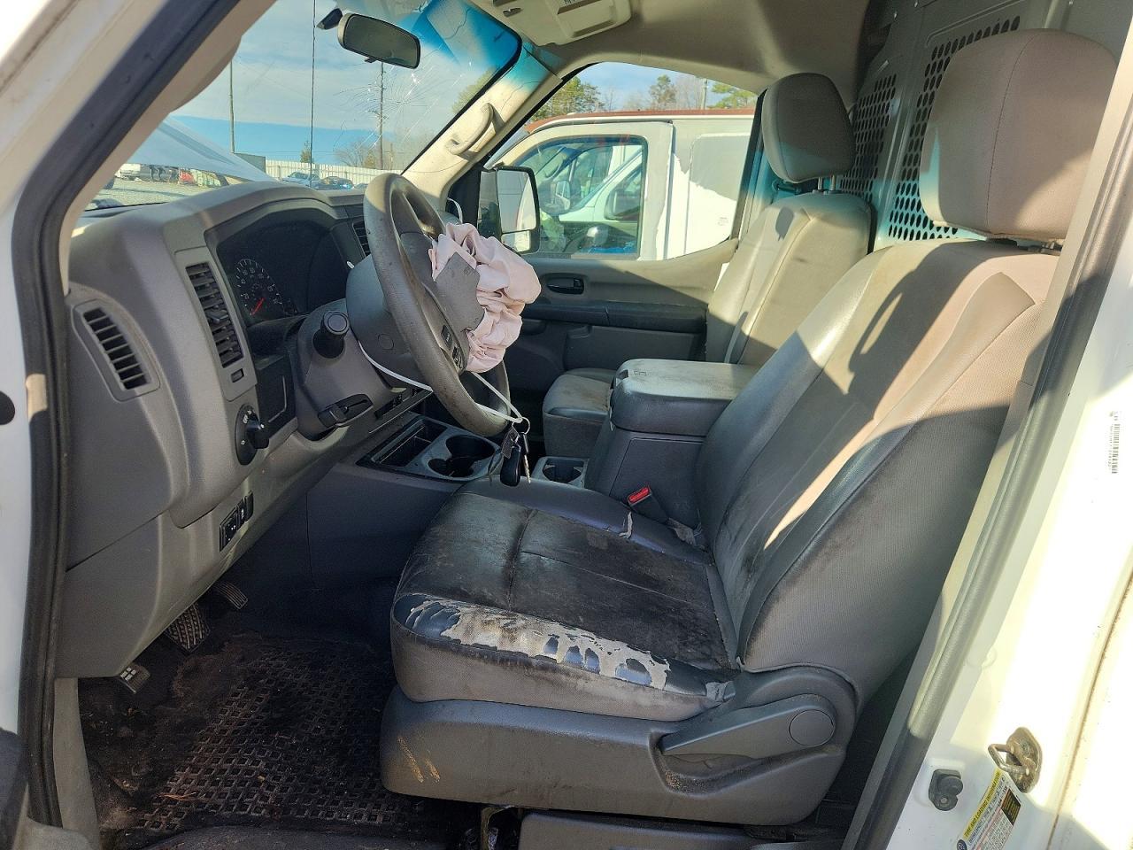 2017 Nissan NV 3500 HD SL