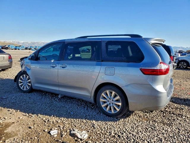 2015 Toyota Sienna xle