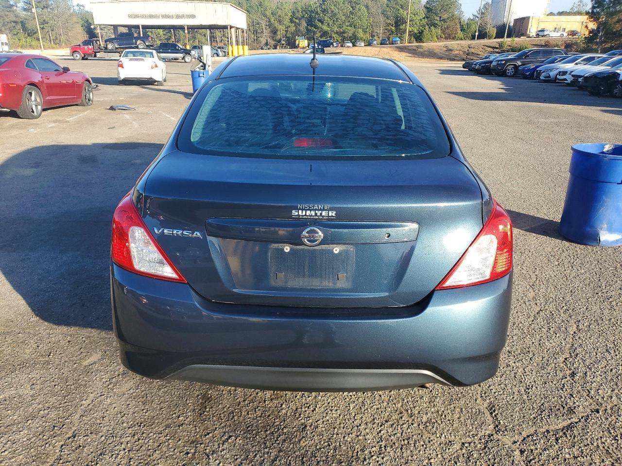 2016 Nissan Versa s