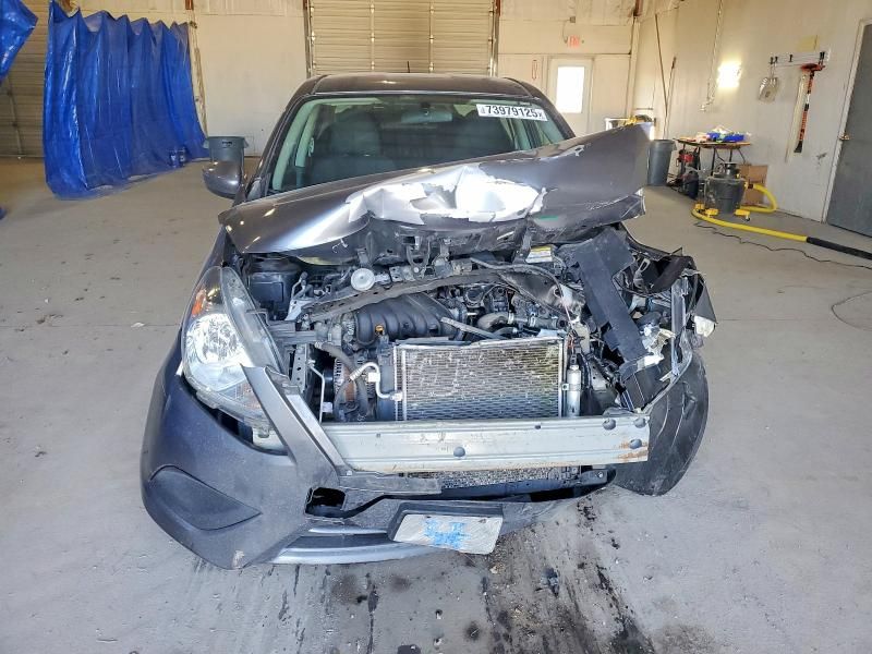 2018 Nissan Versa s