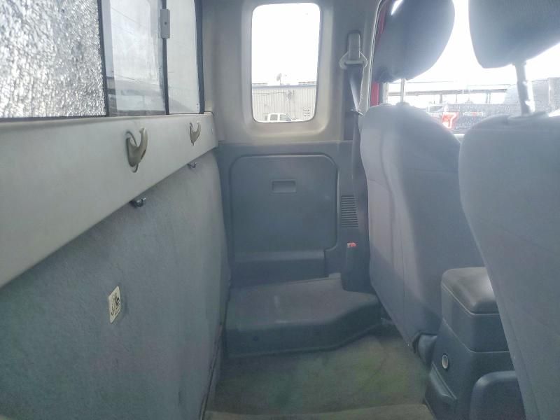 2002 Nissan Frontier King cab xe