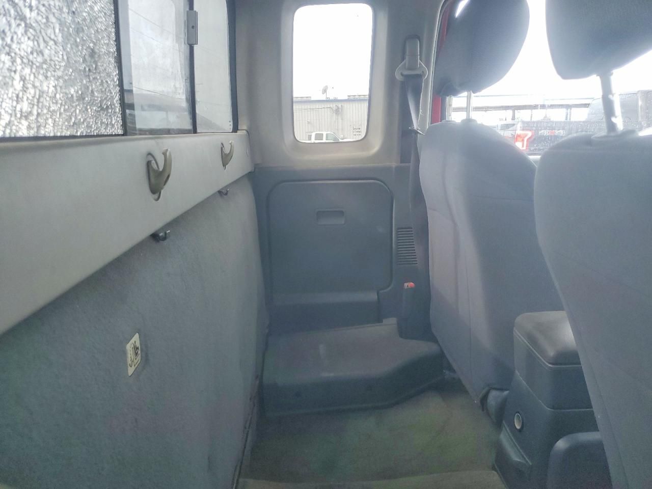 2002 Nissan Frontier King Cab XE