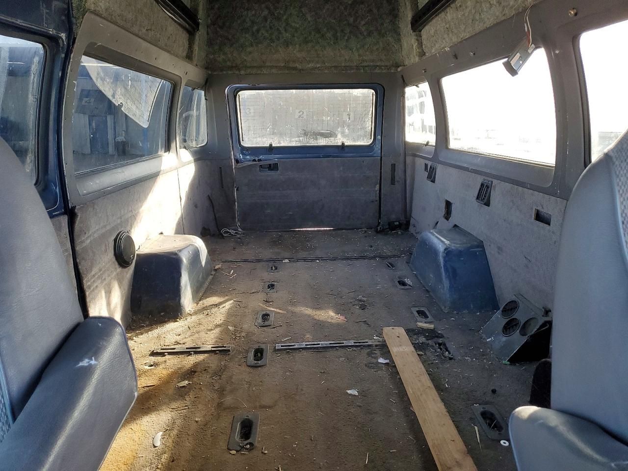 1997 Dodge Ram Wagon B3500