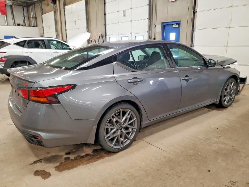 2024 Nissan Altima sr