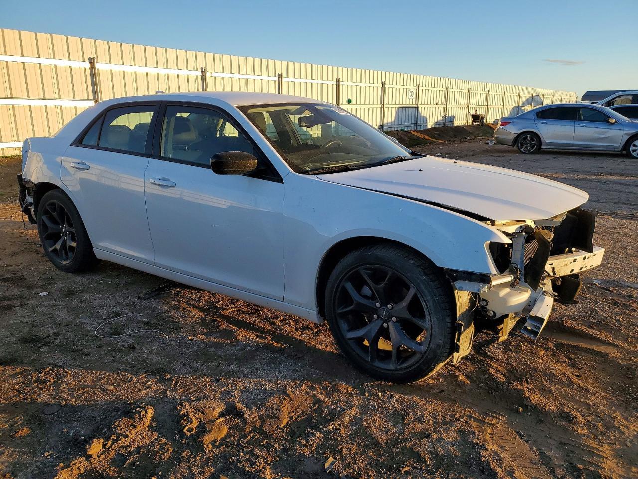 2022 Chrysler 300 Touring