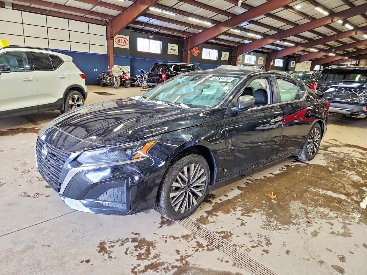 2024 Nissan Altima sv