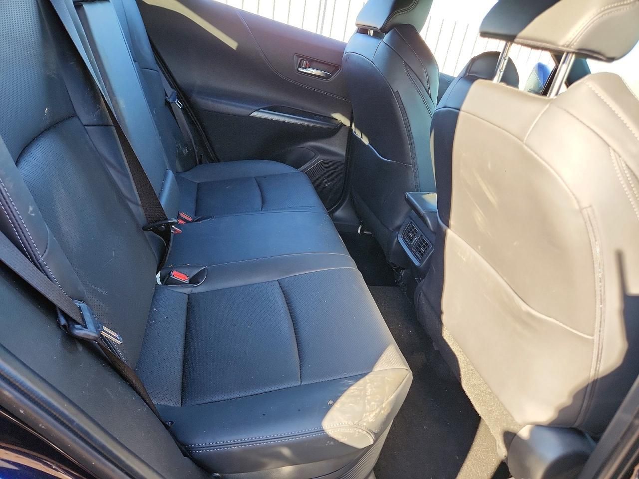 2024 Toyota Venza le