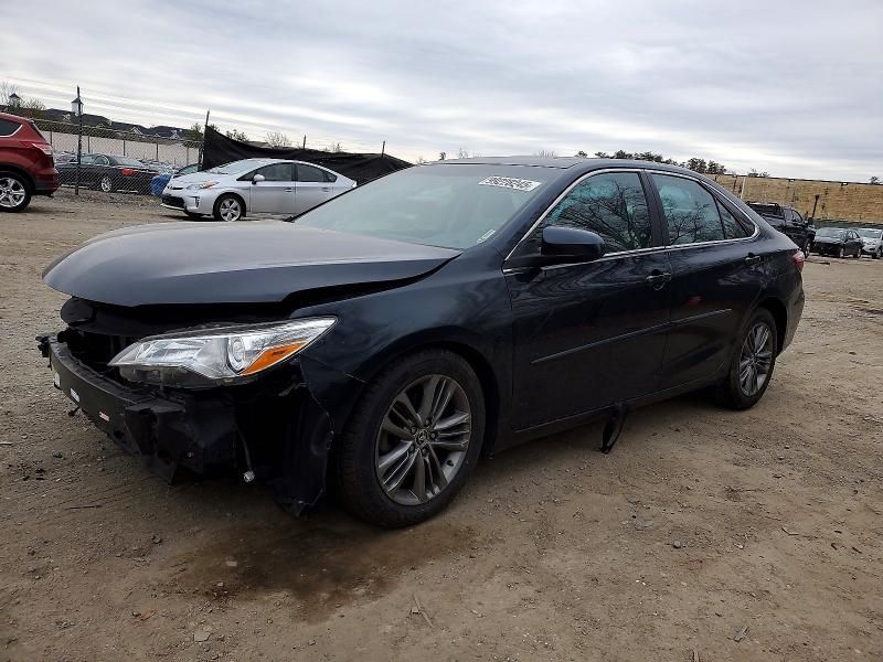 2016 Toyota Camry le