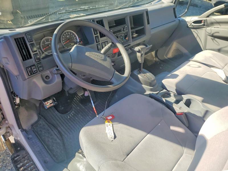 2022 Isuzu NPR HD