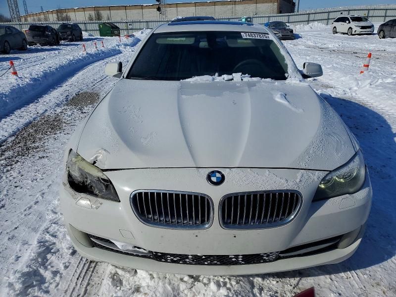 2013 BMW 528 i