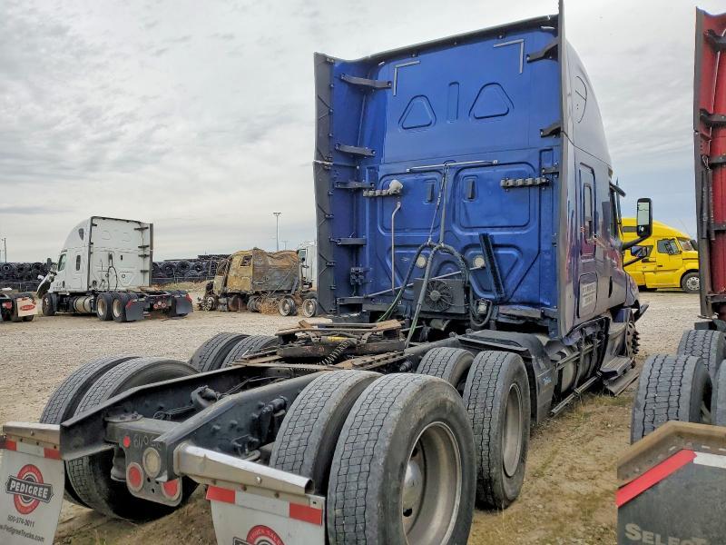2021 Freigliner 2021 Freightliner Cascadia 126 Semi Truck