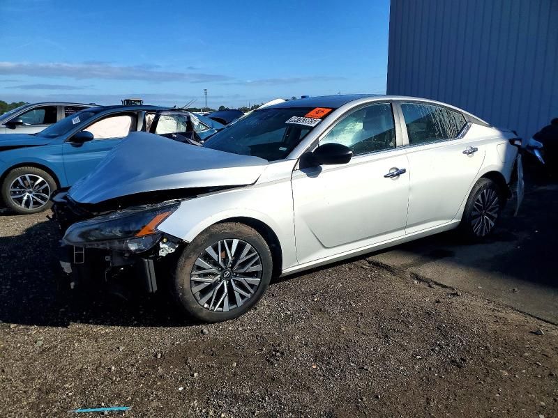 2024 Nissan Altima sv