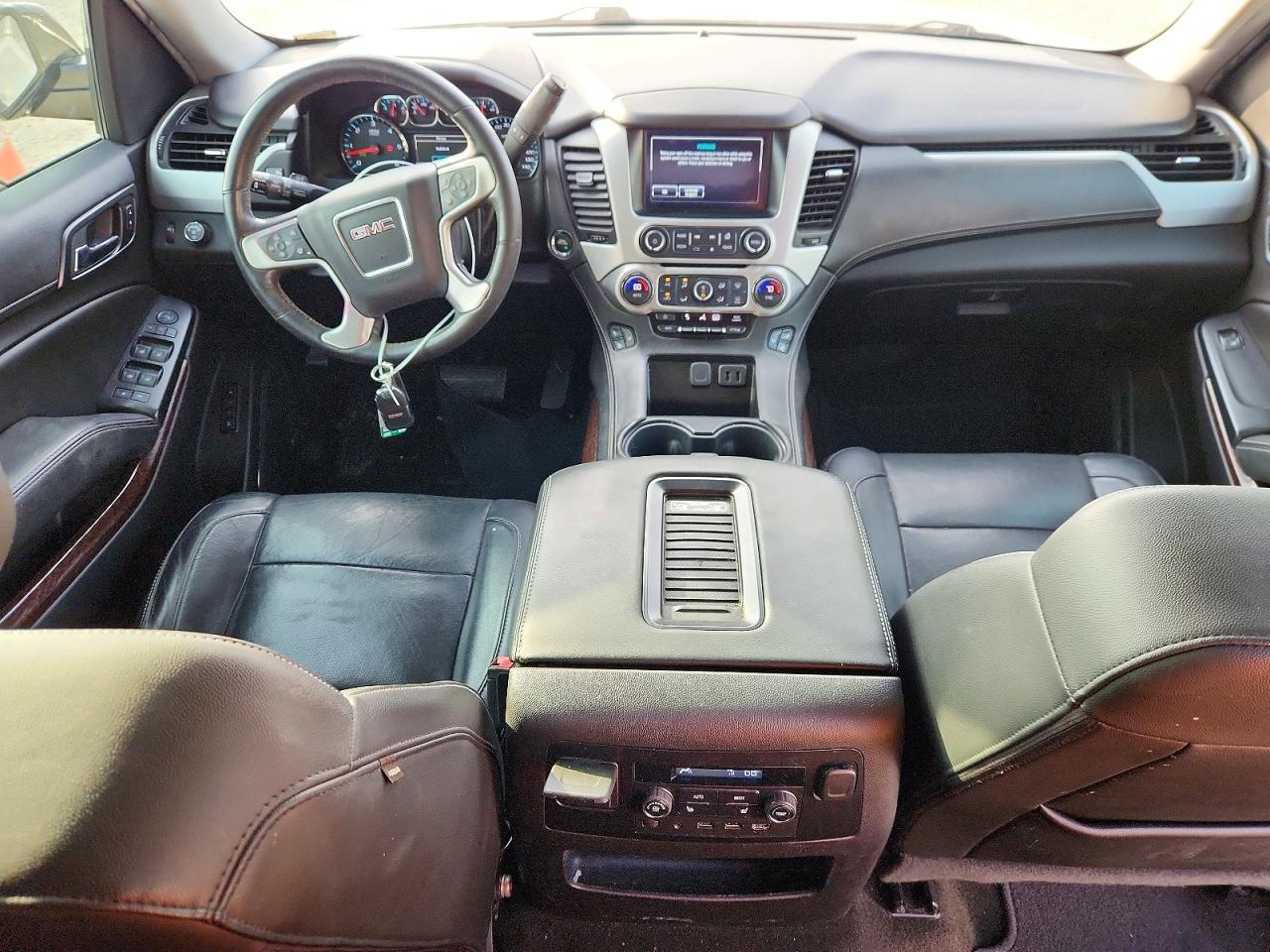 2017 GMC Yukon xl C1500 slt