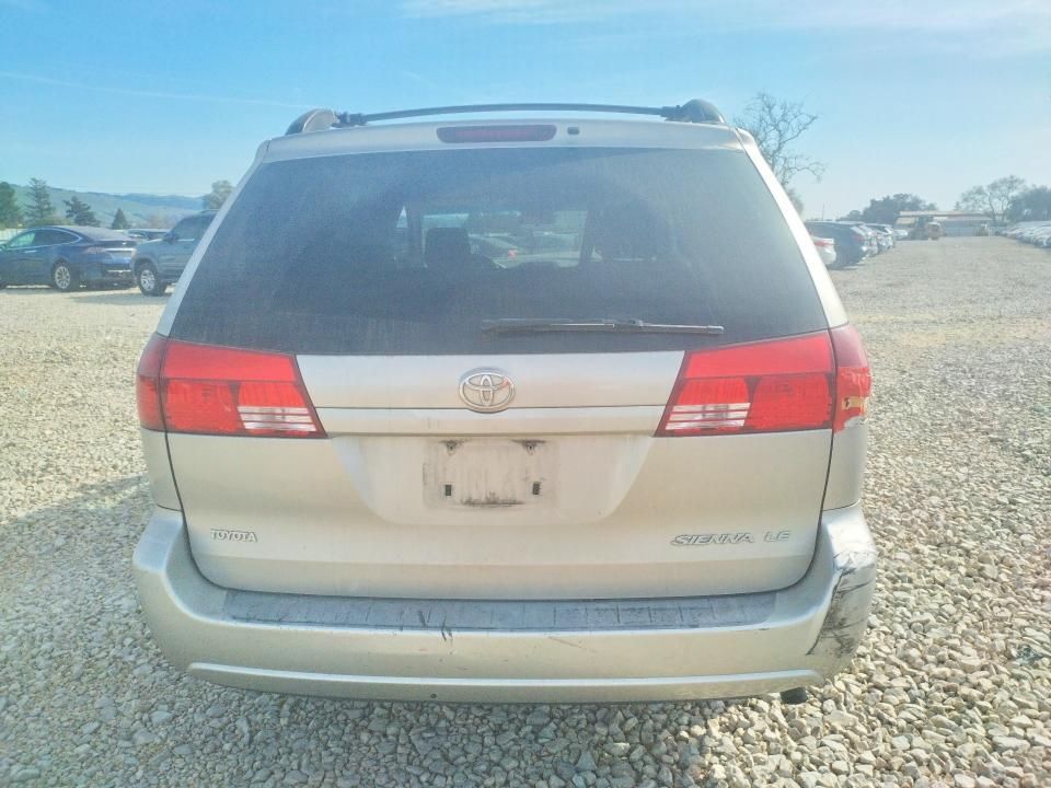 2005 Toyota Sienna ce