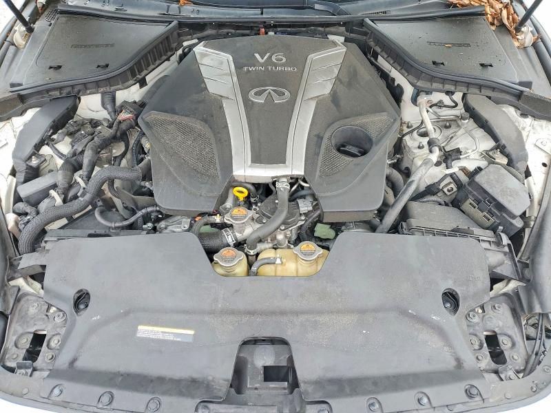 2018 Infiniti Q60 Luxe 300