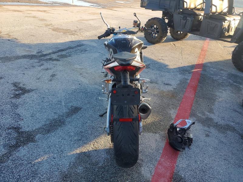 2016 Aprilia Tuono V4 1100 ABS