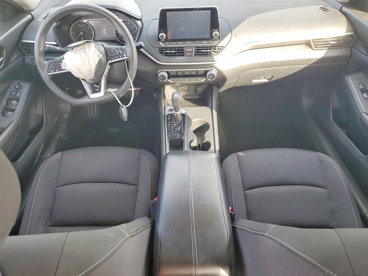 2020 Niss Altima 2.5 s
