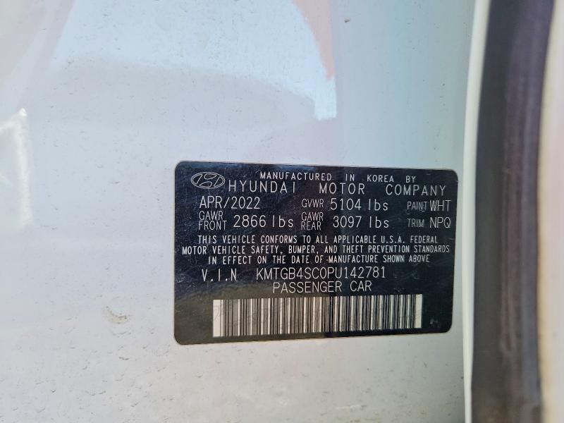 2023 Genesis G80 Base