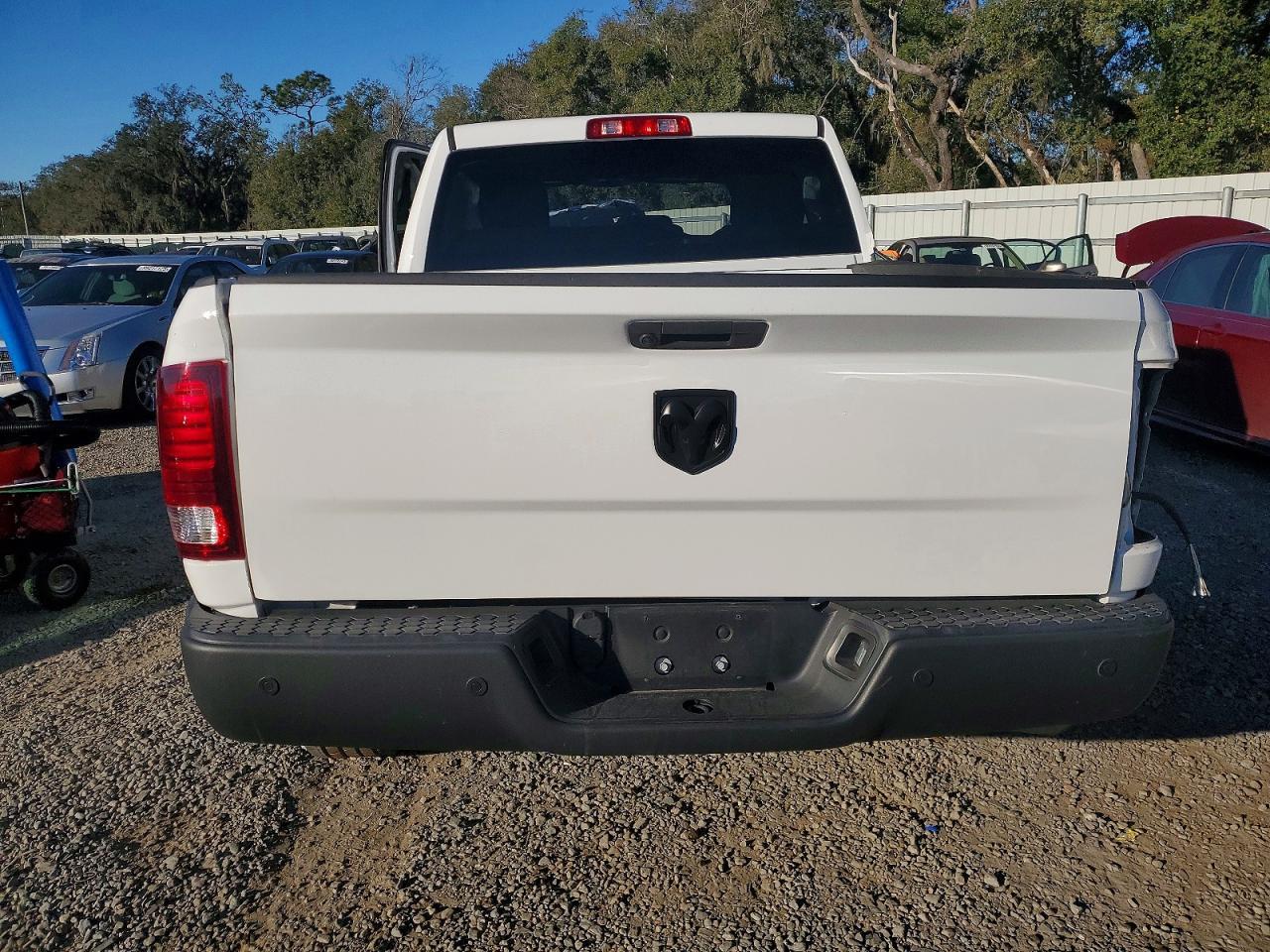 2022 Dodge Ram 1500 Classic slt