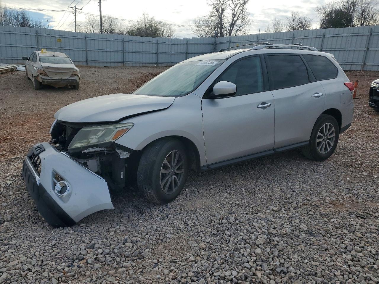 2015 Nissan Pathfinder s