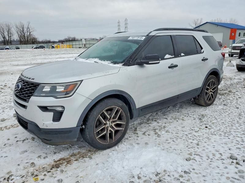 2018 Ford Explorer Sport