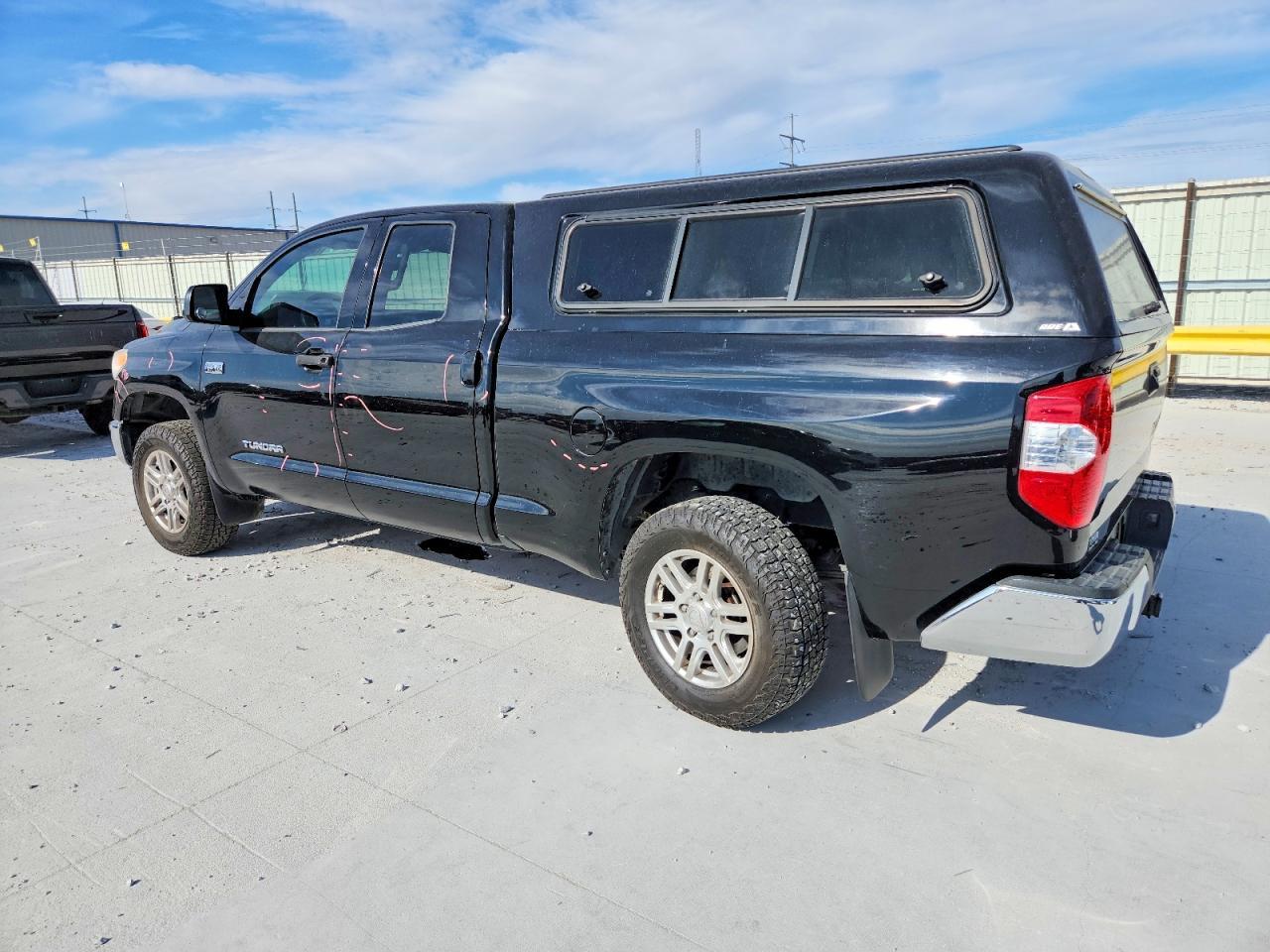2016 Toyota Tundra Double cab sr