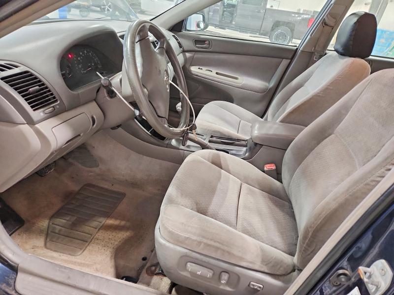2004 Toyota Camry le