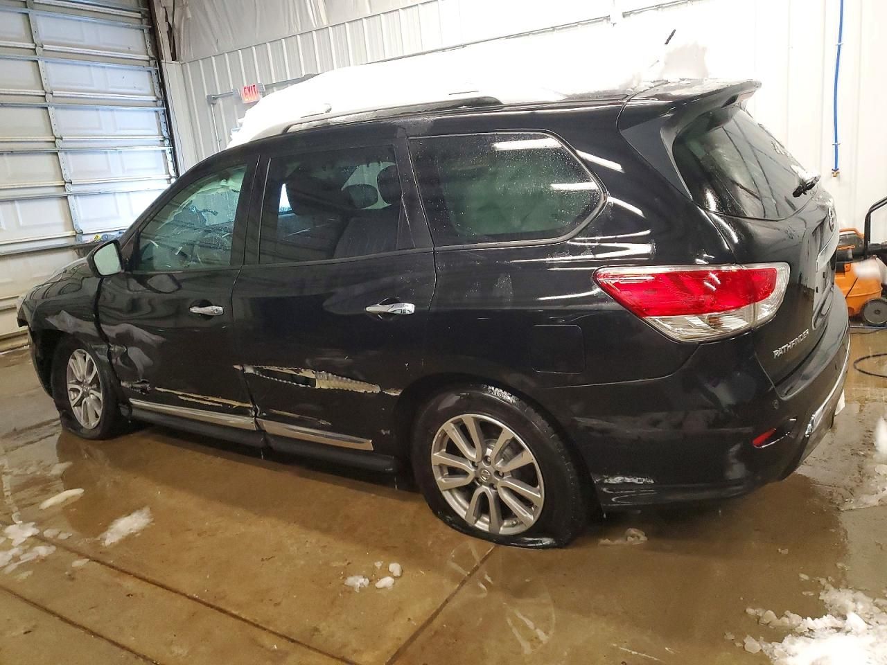 2016 Nissan Pathfinder s