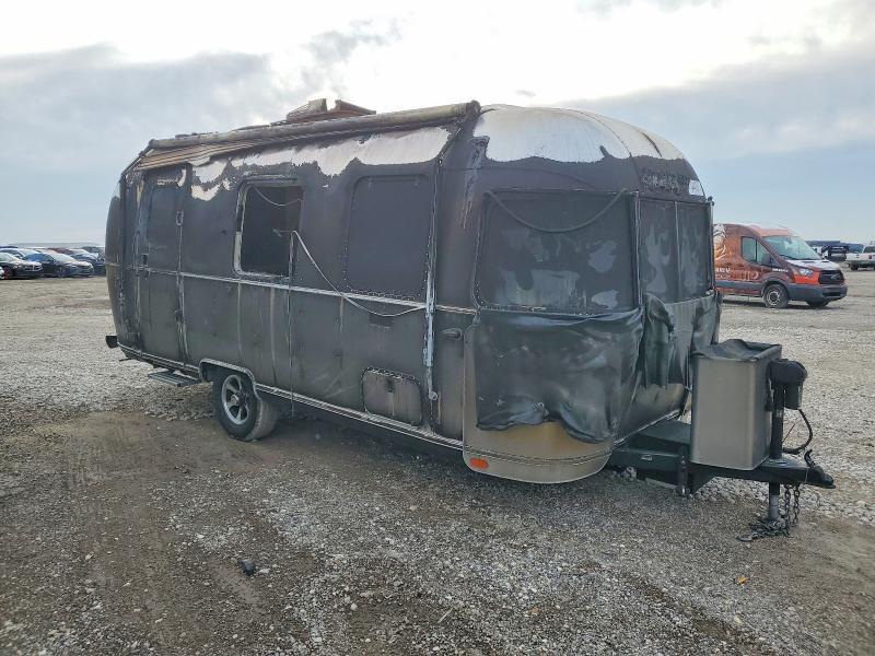 2021 Airstream Safari