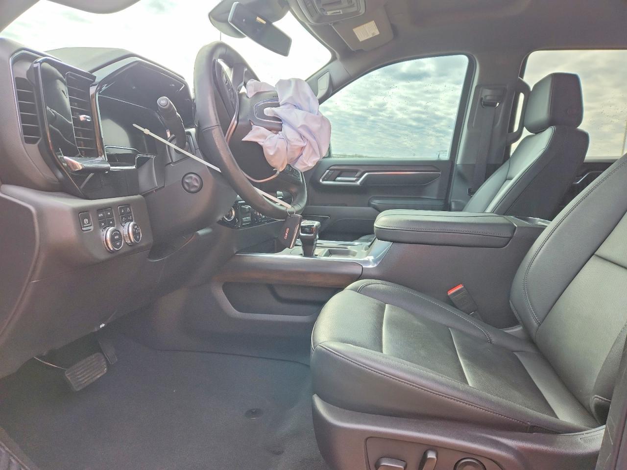 2024 GMC Sierra K1500 SLT