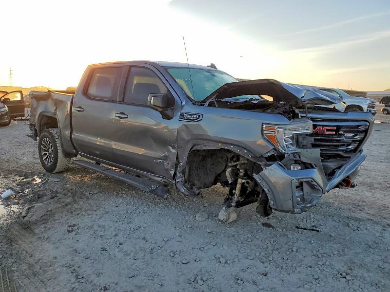 2021 GMC Sierra K1500 AT4