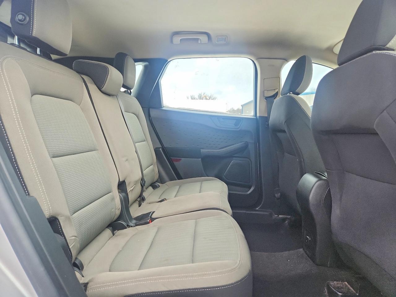 2020 Ford Escape s