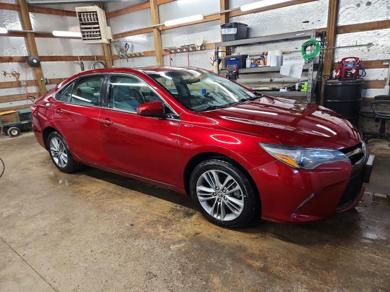 2015 Toyota Camry le