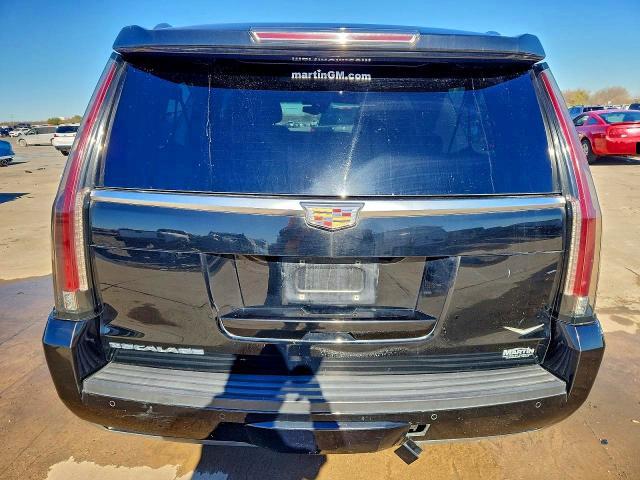 2016 Cadillac Escalade esv Luxury