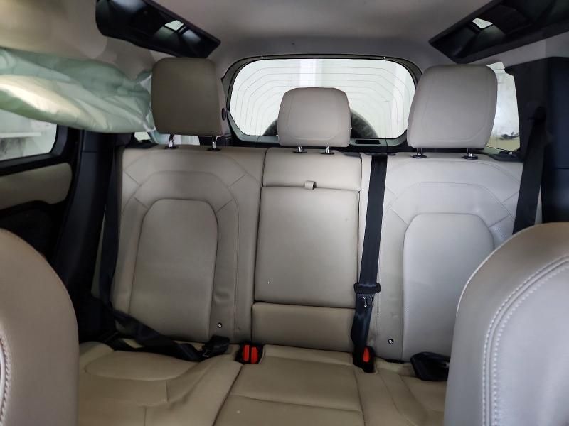 2023 Land Rover Defender 110 s