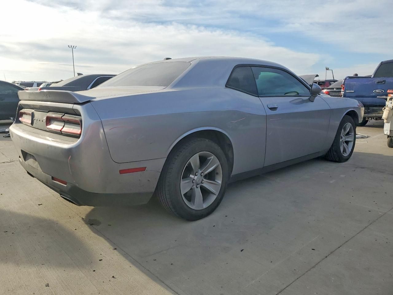 2016 Dodge Challenger sxt