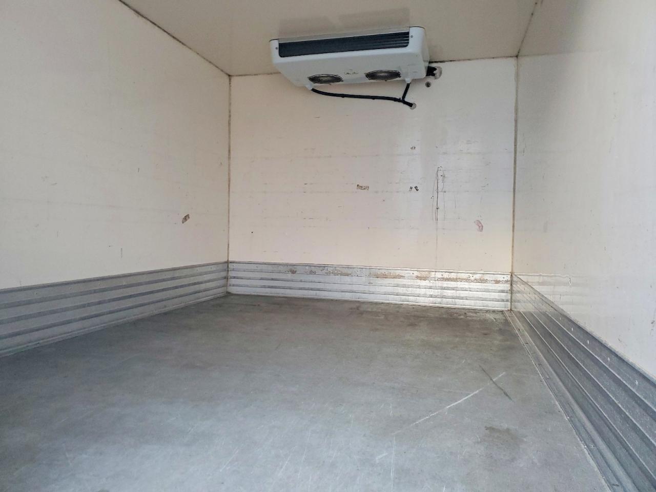 2016 Chevrolet Express Refrigerated BOX Truck