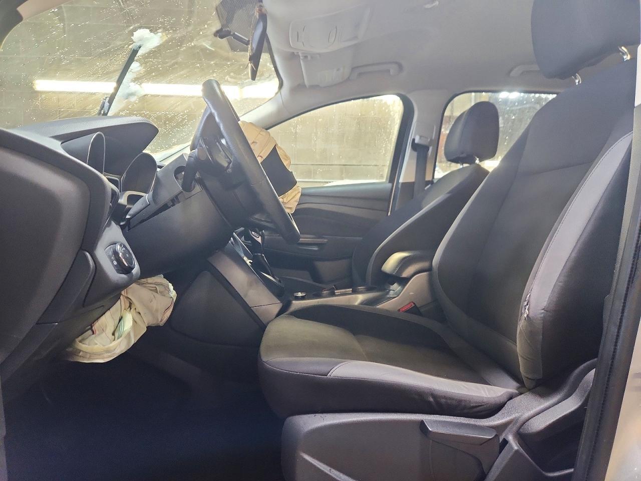 2013 Ford Escape s